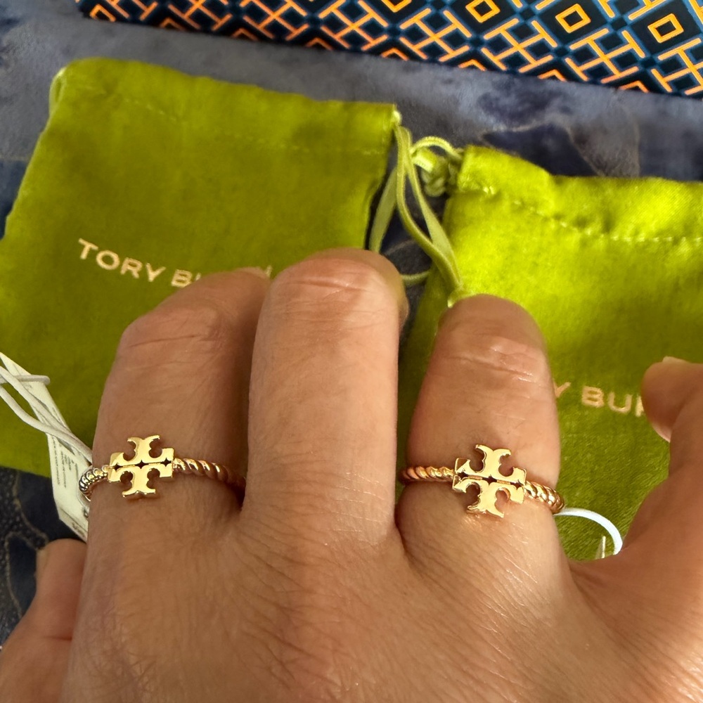 Authentic Tory Burch Gold Rings Set of 2 with Lime Green Pouches - Picture 5 of 11